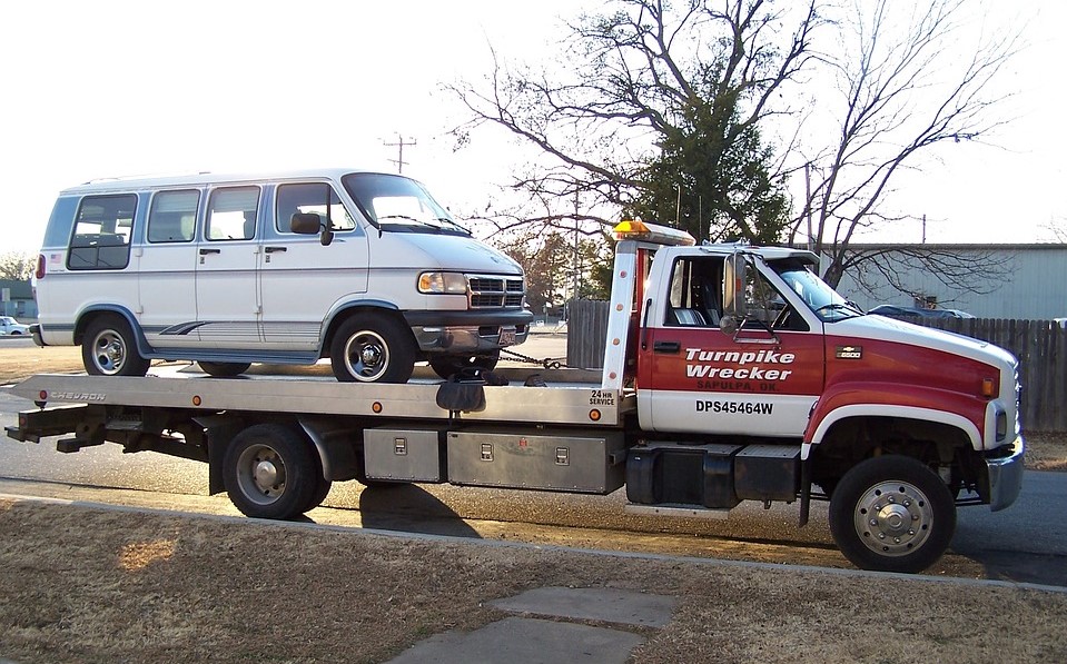 Vehicle towed away without any cost | Breast Cancer Car Donations