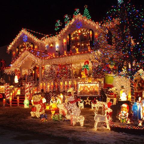Yuletide Utopia Outdoor Holiday Decorations | Breast Cancer Car Donations