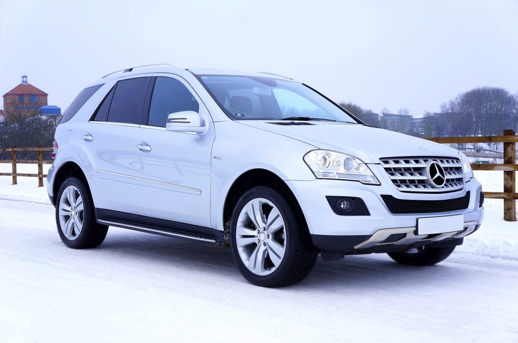 Mercedez SUV at the Snow | Breast Cancer Car Donations