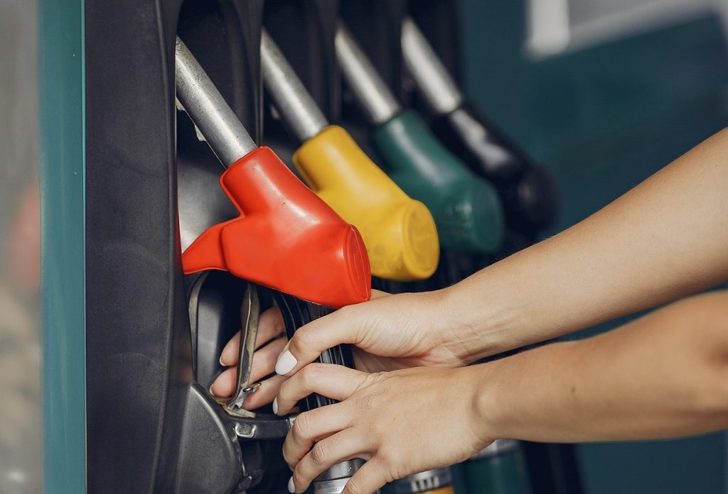 Biggest Myths About Fuel Economy Exposed | Breast Cancer Car Donations