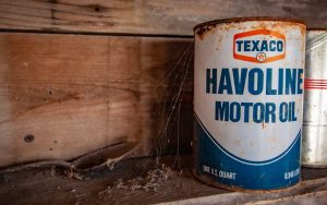 Things to Consider When Selecting Motor Oil for Your Car | Breast Cancer Car Donations