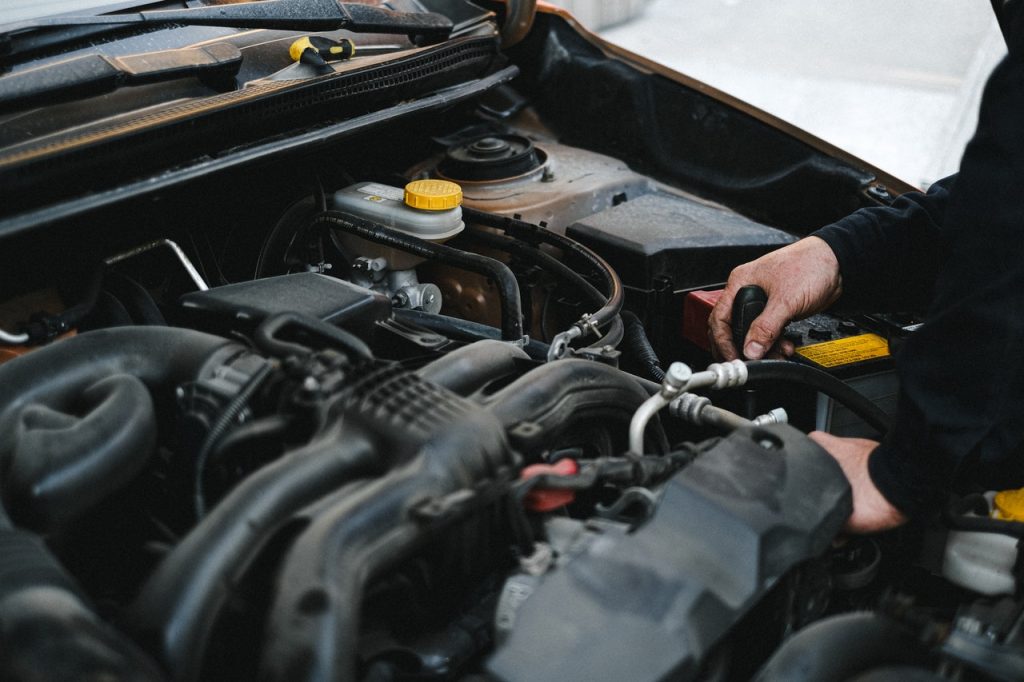 Common Symptoms of a Bad or Clogged Fuel Filter | Breast Cancer Car Donations