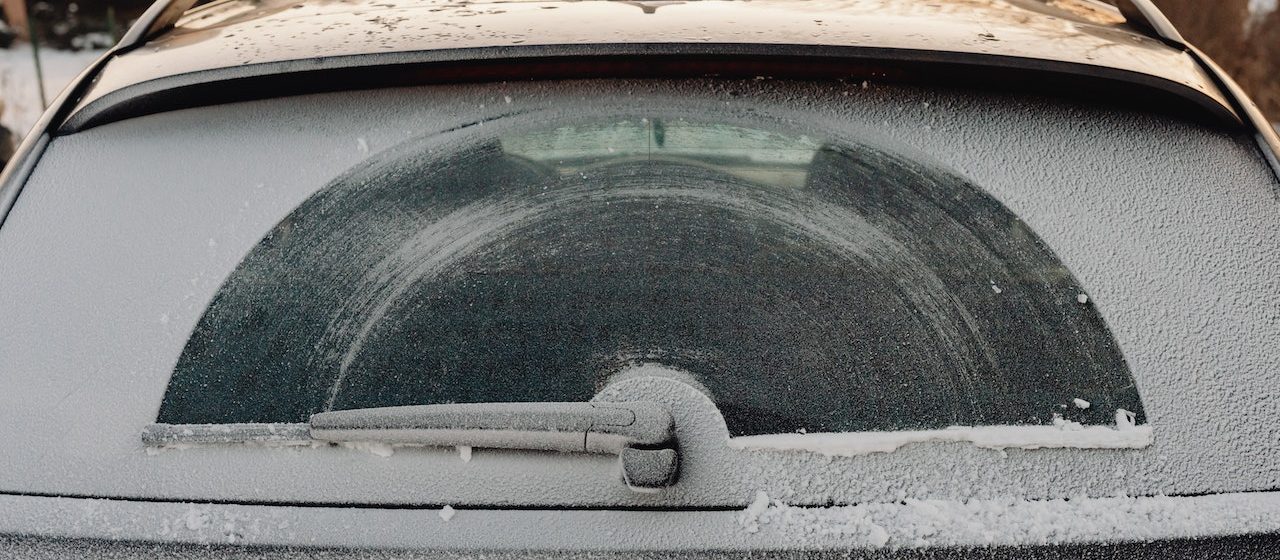 How to Keep Your Car Cleared of Ice and Snow This Winter | Breast Cancer Car Donations