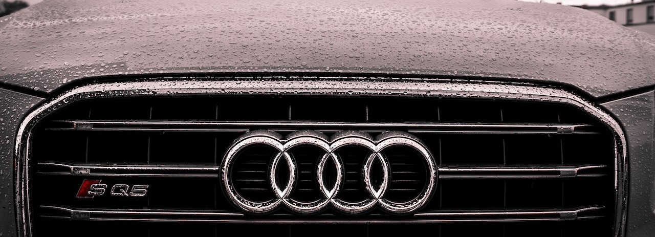 Audi Black and Chrome Grille | Breast Cancer Car Donations