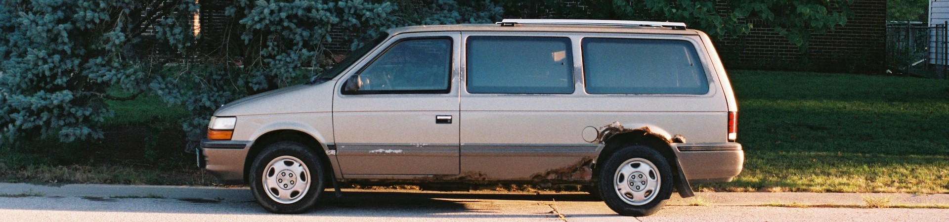 Brown Suv parked | Breast Cancer Car Donations