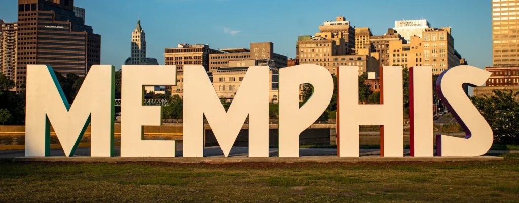 White Memphis decor